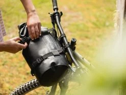 Aeroe 12L Heavy Duty Dry Bag for Travel Bags 9 Aeroe 12L Heavy Duty Dry Bag for Travel Bags -Bags & Luggage shop Aeroe 018 4